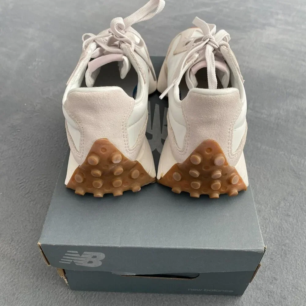Women's New Balance 327 Size 9 - Picture 2 of 11